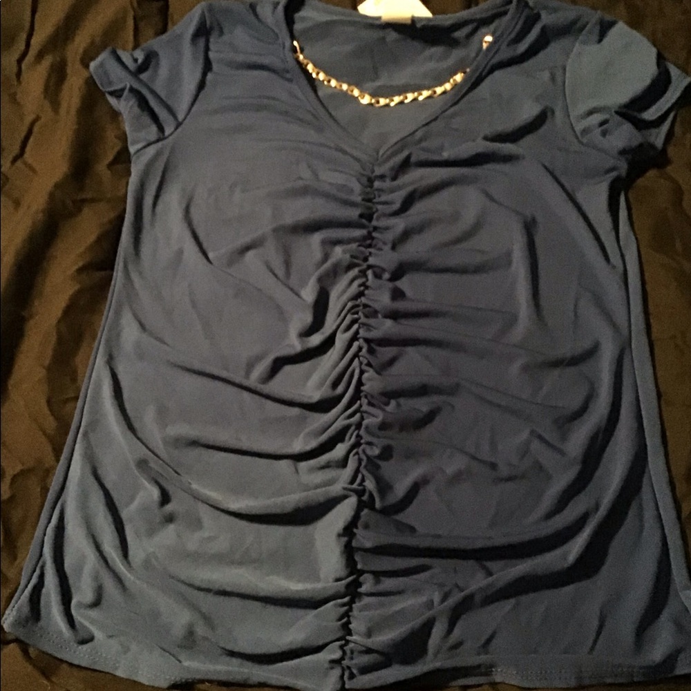 Blouse blouse with chain